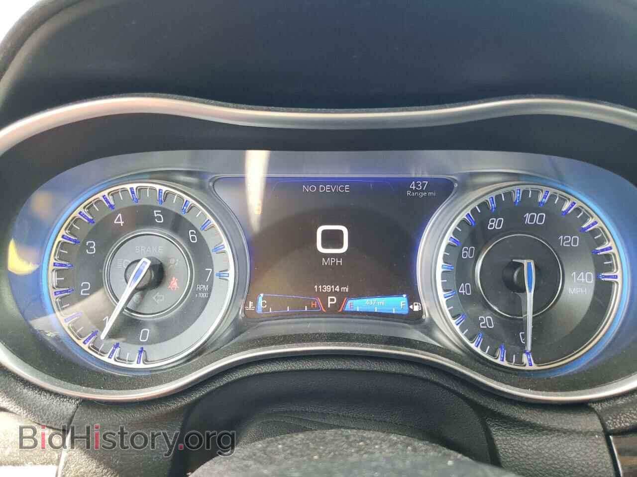 2015 CHRYSLER 300 - VIN: 2C3CCAAGXFH841886 - Фото 9
