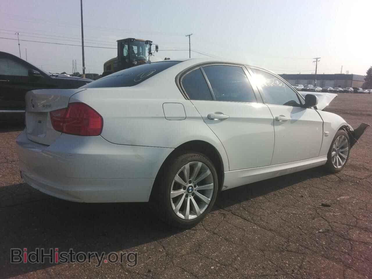 2011 BMW 3 SERIES - VIN: WBAPK7C59BA818975 - Фото 3