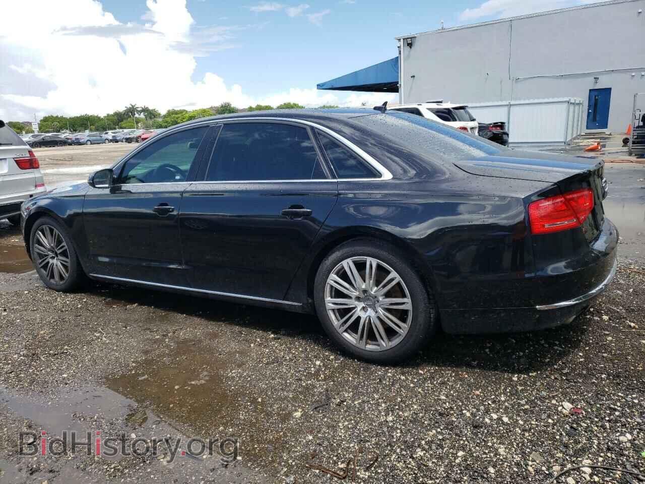 2011 AUDI A8 - VIN: WAURVAFD9BN005225 - Фото 2