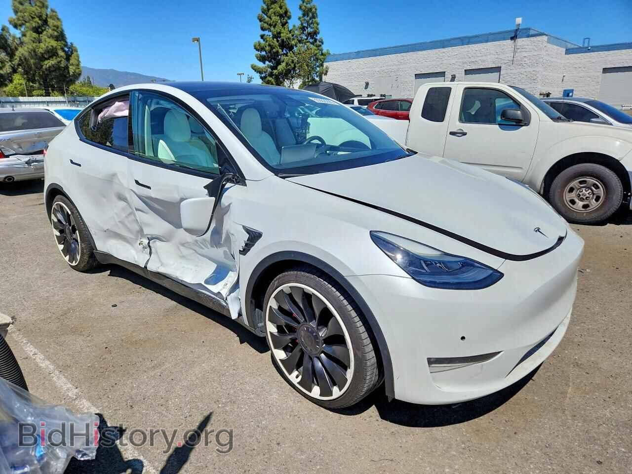 2022 TESLA MODEL Y - VIN: 7SAYGDEF8NF538346 - Фото 4