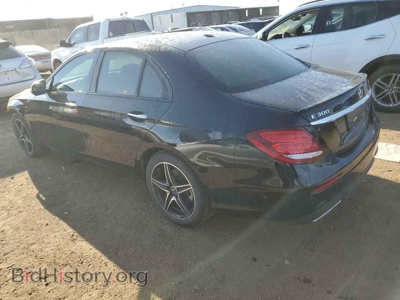 2018 MERCEDES-BENZ E-CLASS - VIN: WDDZF4KB0JA422864 - Фото 2