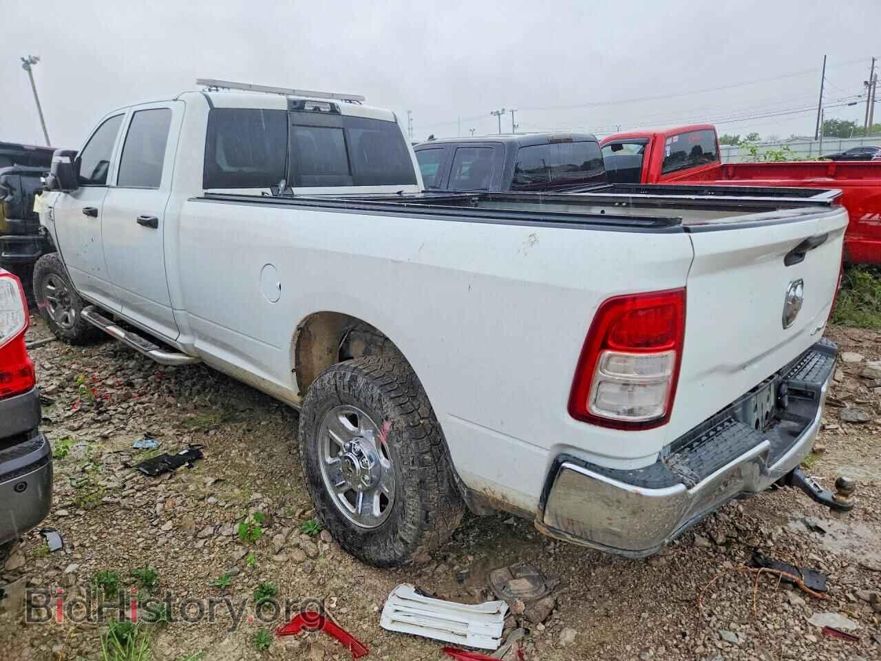 2023 RAM 2500 - VIN: 3C6UR5HLXPG659977 - Photo 2