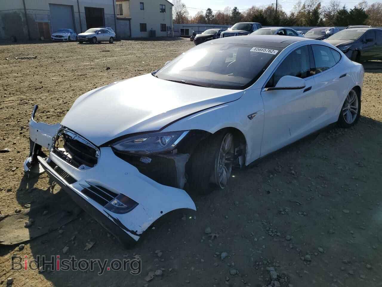 2014 TESLA MODEL S - VIN: 5YJSA1H1XEFP57103 - Фото 2