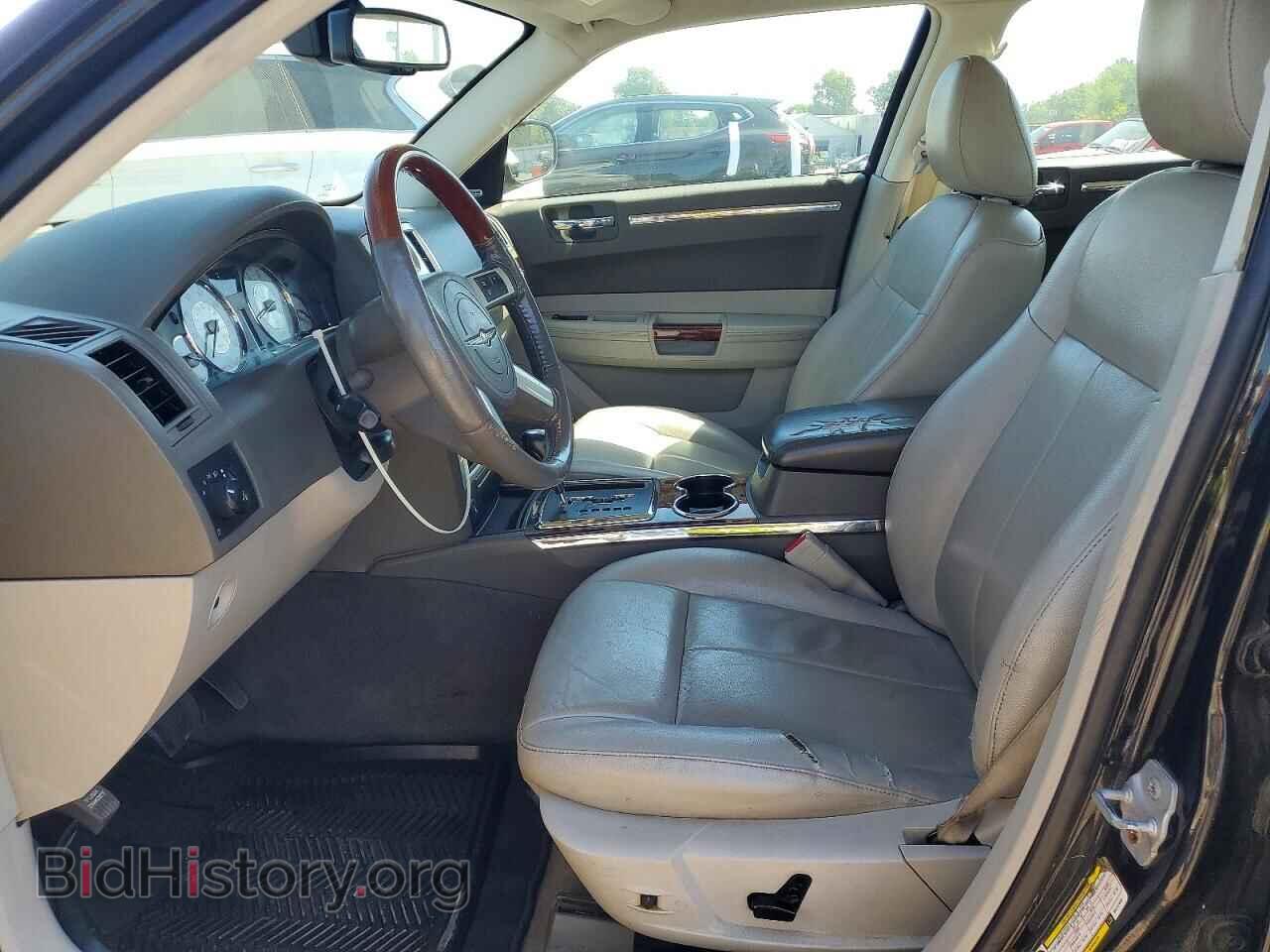 2008 CHRYSLER 300 - VIN: 2C3LA33GX8H217460 - Фото 7