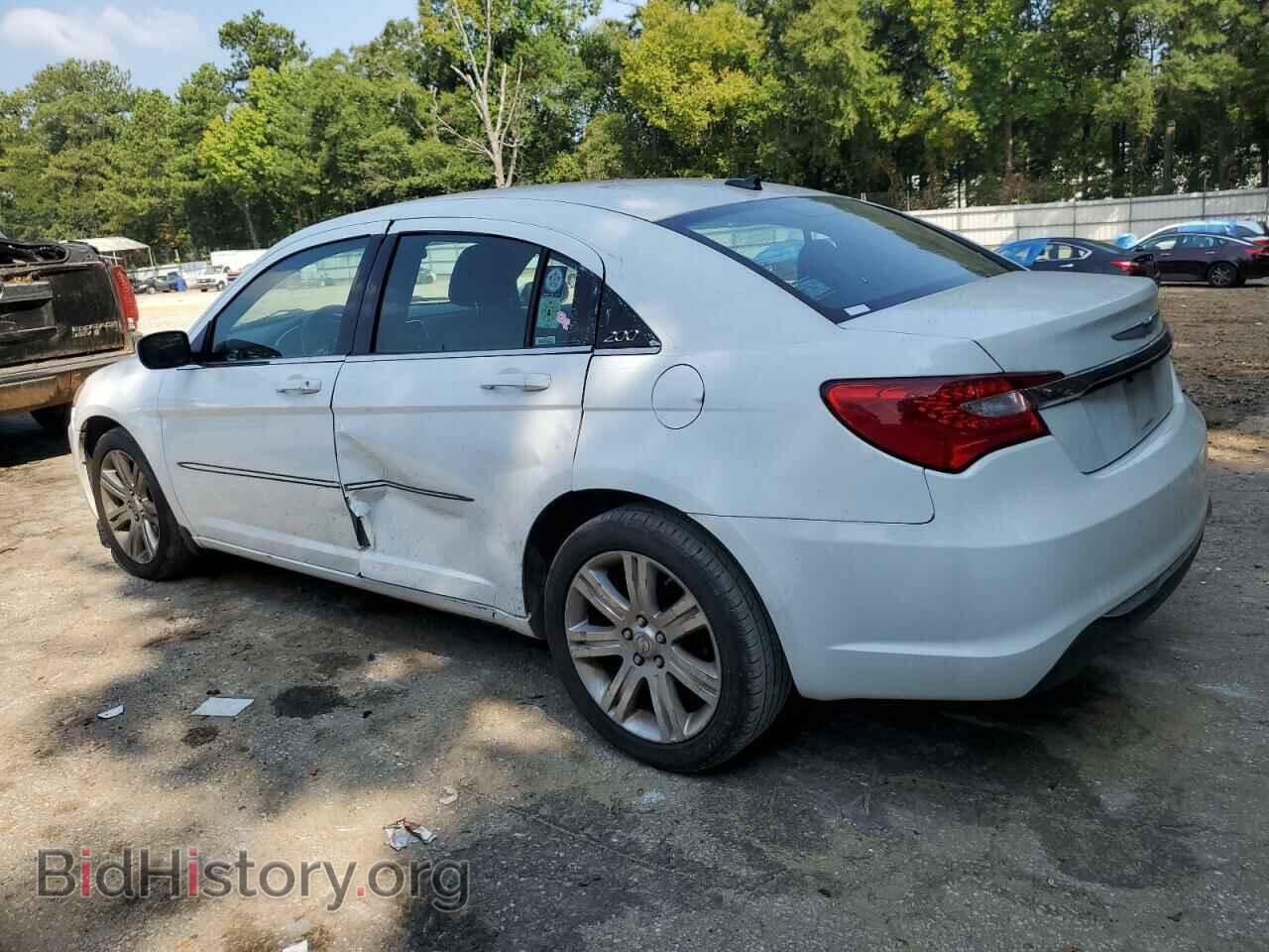 2013 CHRYSLER 200 - VIN: 1C3CCBBB7DN656675 - Фото 2
