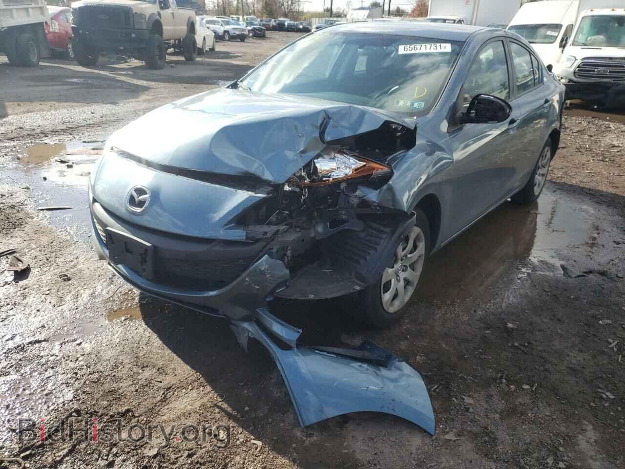 2011 MAZDA 3 - VIN: JM1BL1UF8B1466230 - Фото 2