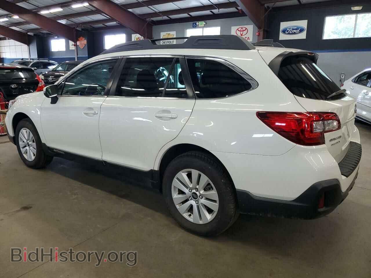 2019 SUBARU OUTBACK - VIN: 4S4BSAHC8K3205960 - Фото 2
