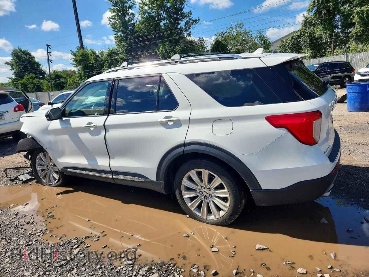2021 FORD EXPLORER - VIN: 1FMSK8FH4MGA26656 - Photo 2