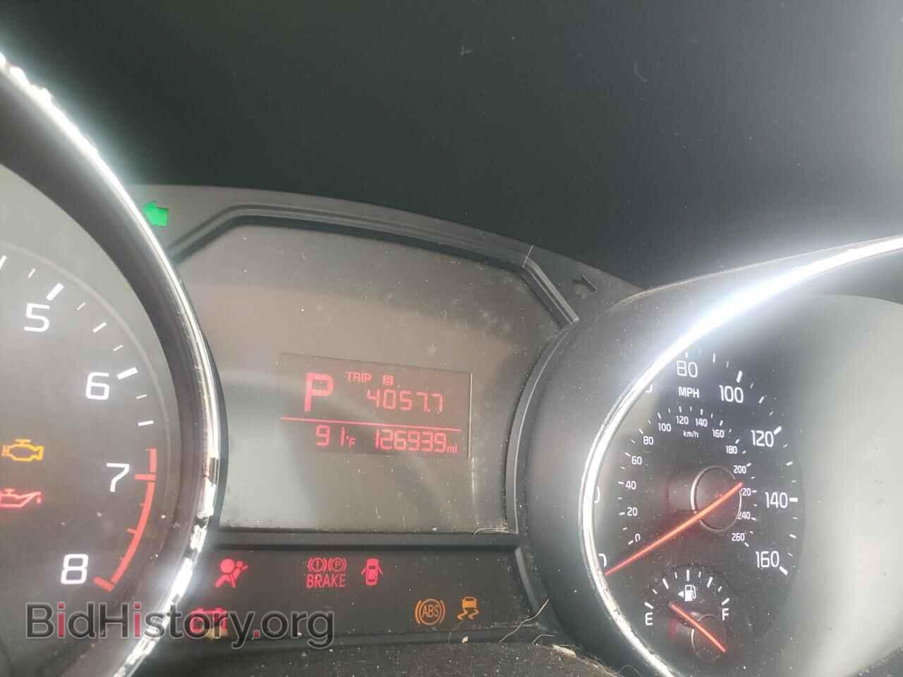 2016 KIA All Models - VIN: KNDMB5C19G6195424 - Photo 9