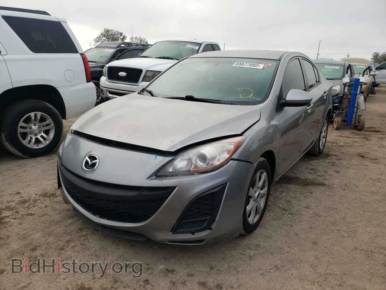 2011 MAZDA 3 - VIN: JM1BL1VG1B1439717 - Фото 2