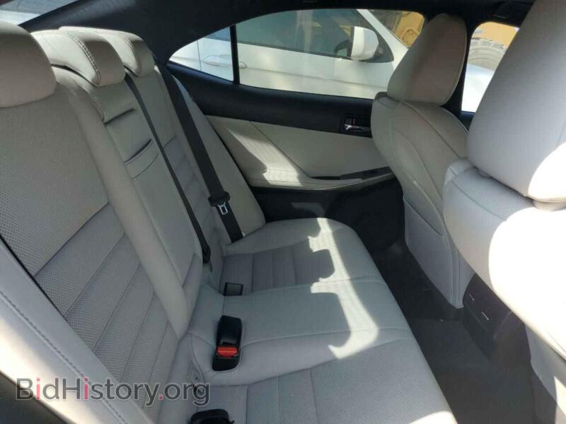 2015 Lexus IS (VIN JTHBF1D25F5072475) — фото 10 из 12
