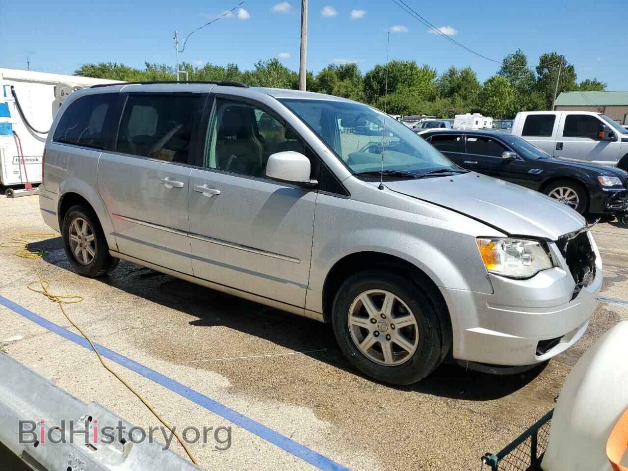 2010 CHRYSLER MINIVAN - VIN: 2A4RR5D1XAR245614 - Фото 4