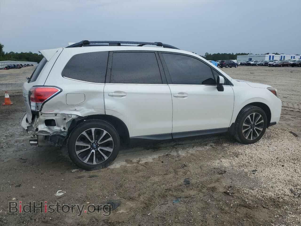 2017 SUBARU FORESTER - VIN: JF2SJGEC3HH472449 - Фото 3