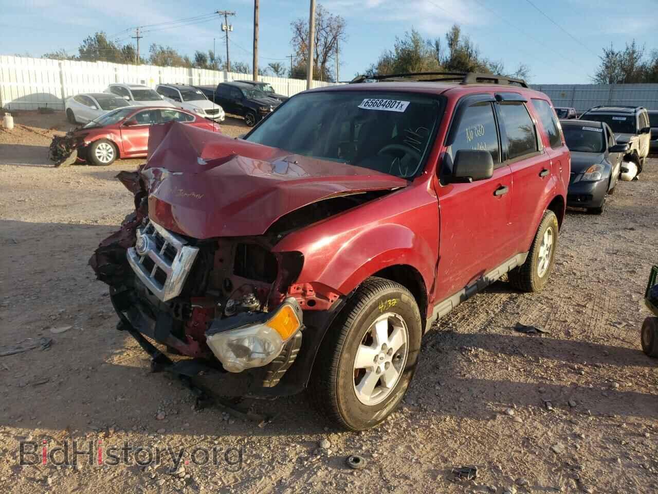 2011 FORD ESCAPE - VIN: 1FMCU0C72BKC23072 - Фото 2