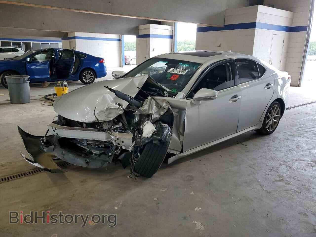 Photo JTHCF5C2XC5058600 - LEXUS IS 2012
