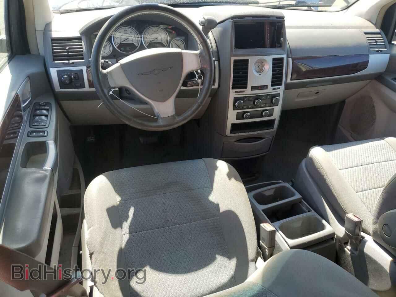 2010 CHRYSLER MINIVAN - VIN: 2A4RR5D16AR270493 - Фото 8