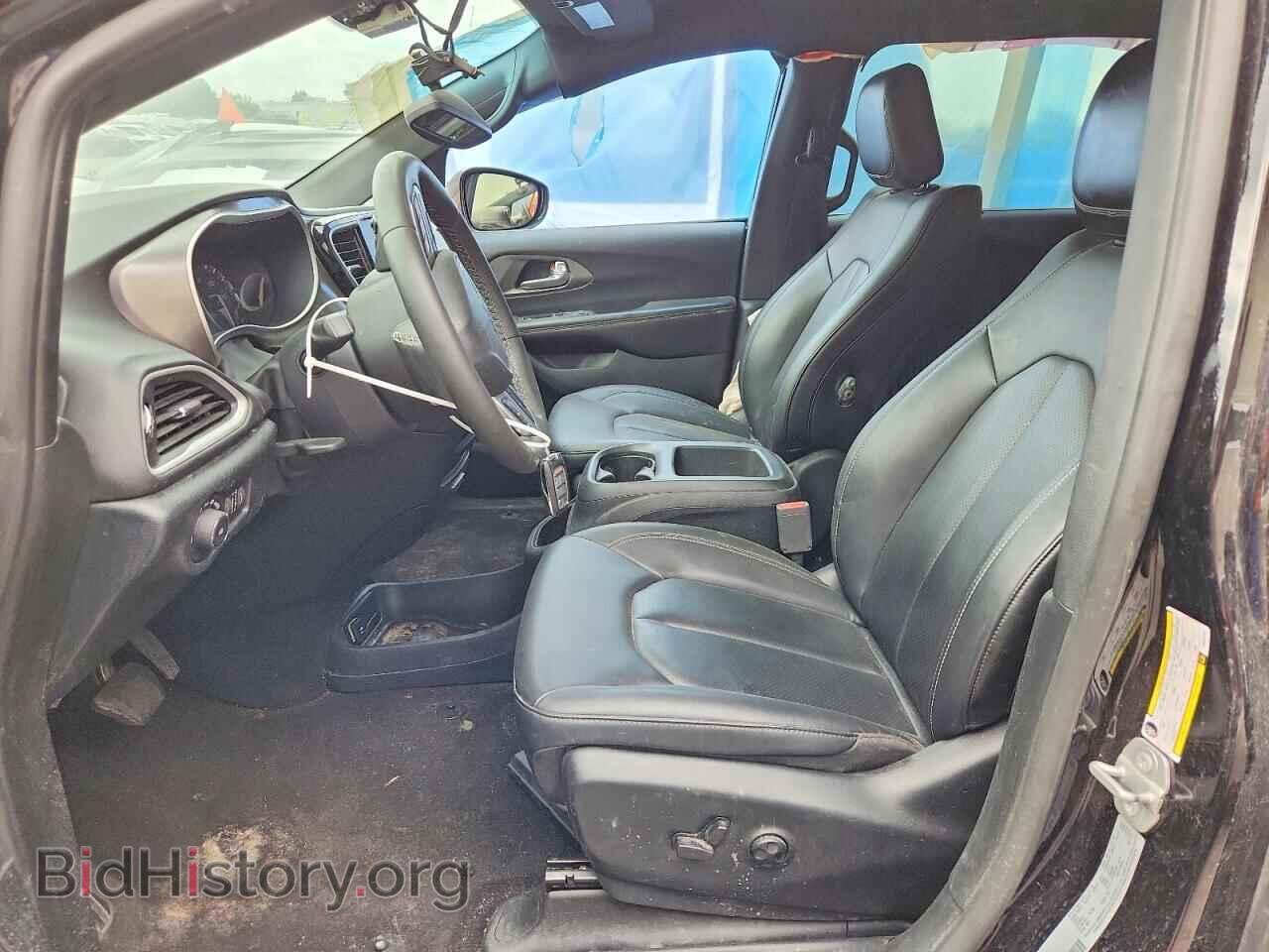 2025 Chrysler PACIFICA (VIN 2C4RC1BG2SR526797) — photo 7 of 13