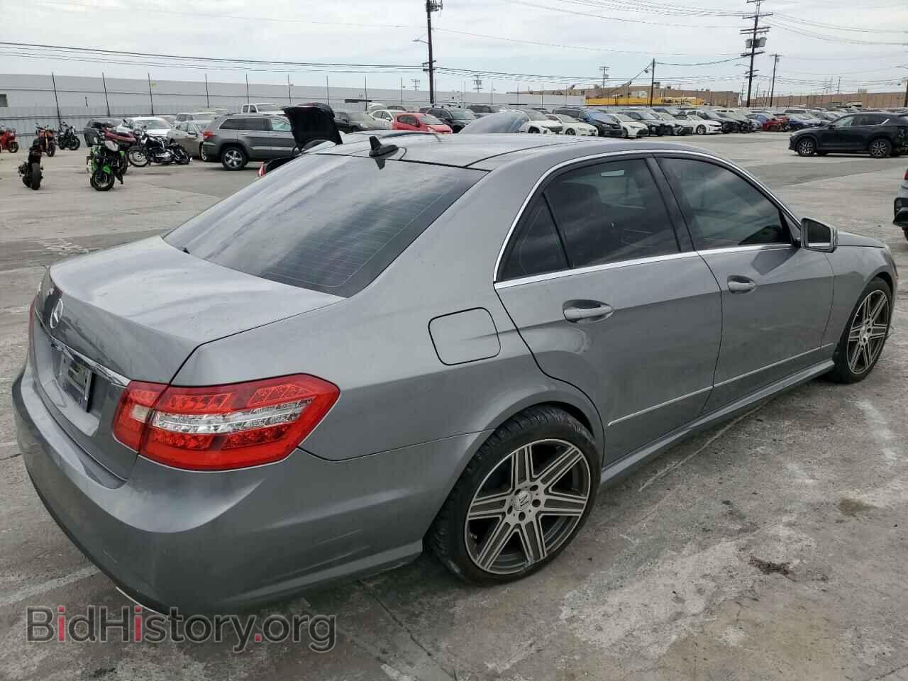 2011 MERCEDES-BENZ E-CLASS - VIN: WDDHF5GB3BA370187 - Фото 3