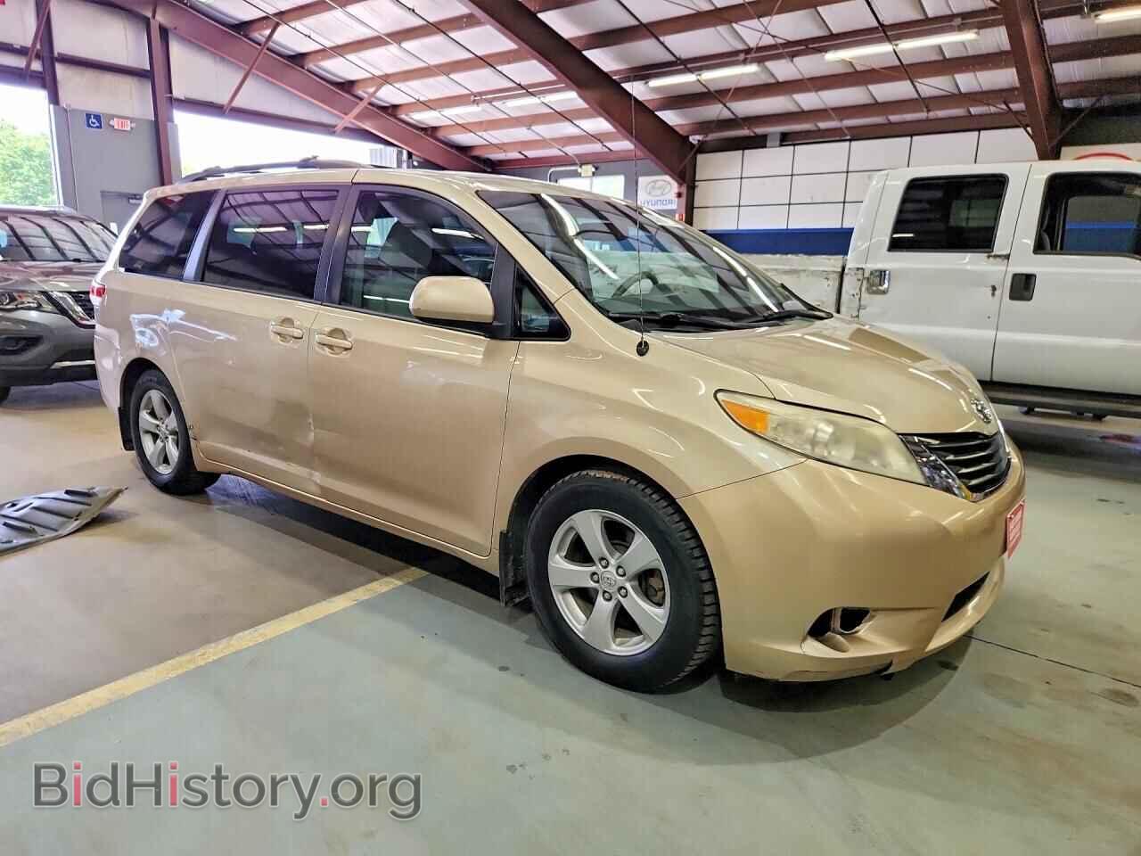 2013 TOYOTA SIENNA - VIN: 5TDKK3DC8DS293383 - Photo 4