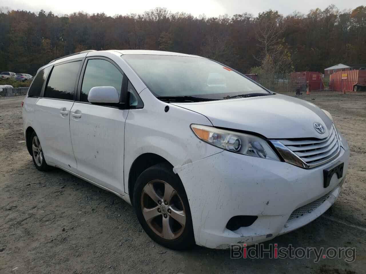 Photo 5TDKK3DC2DS320982 - TOYOTA SIENNA 2013