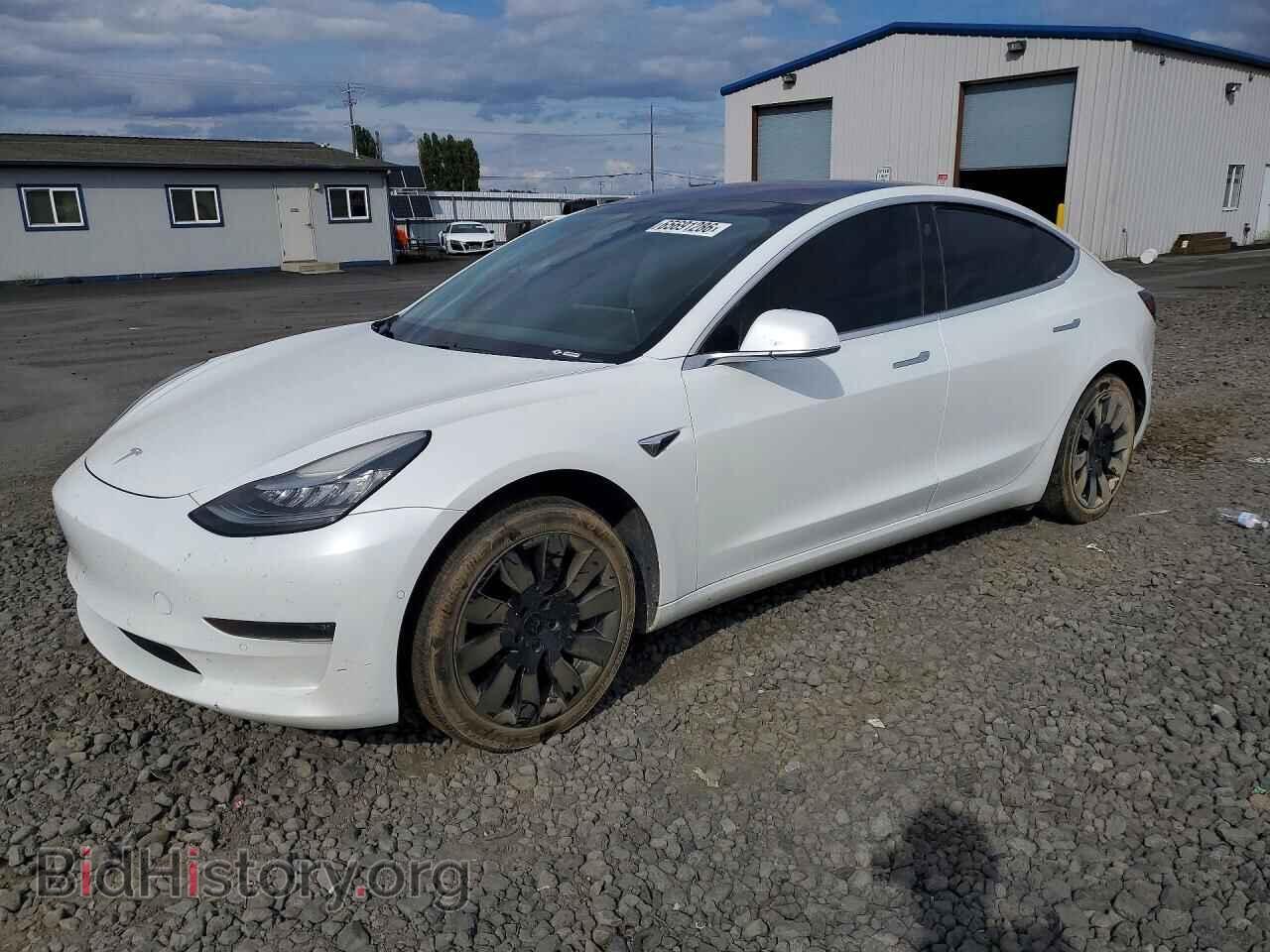 Фотография 5YJ3E1EA1JF017169 - TESLA MODEL 3 2018