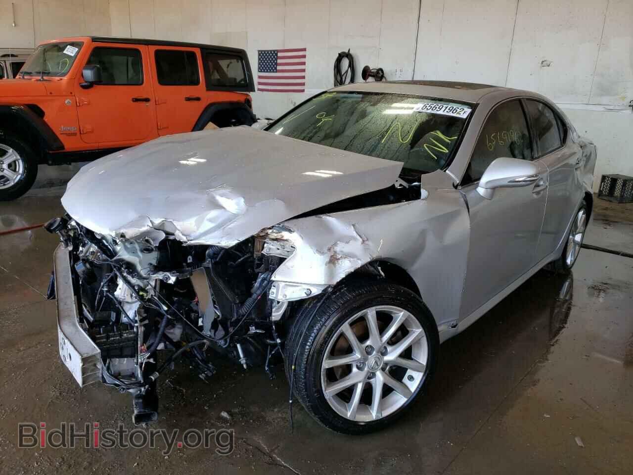 2011 LEXUS IS - VIN: JTHCF5C23B5047324 - Фото 2