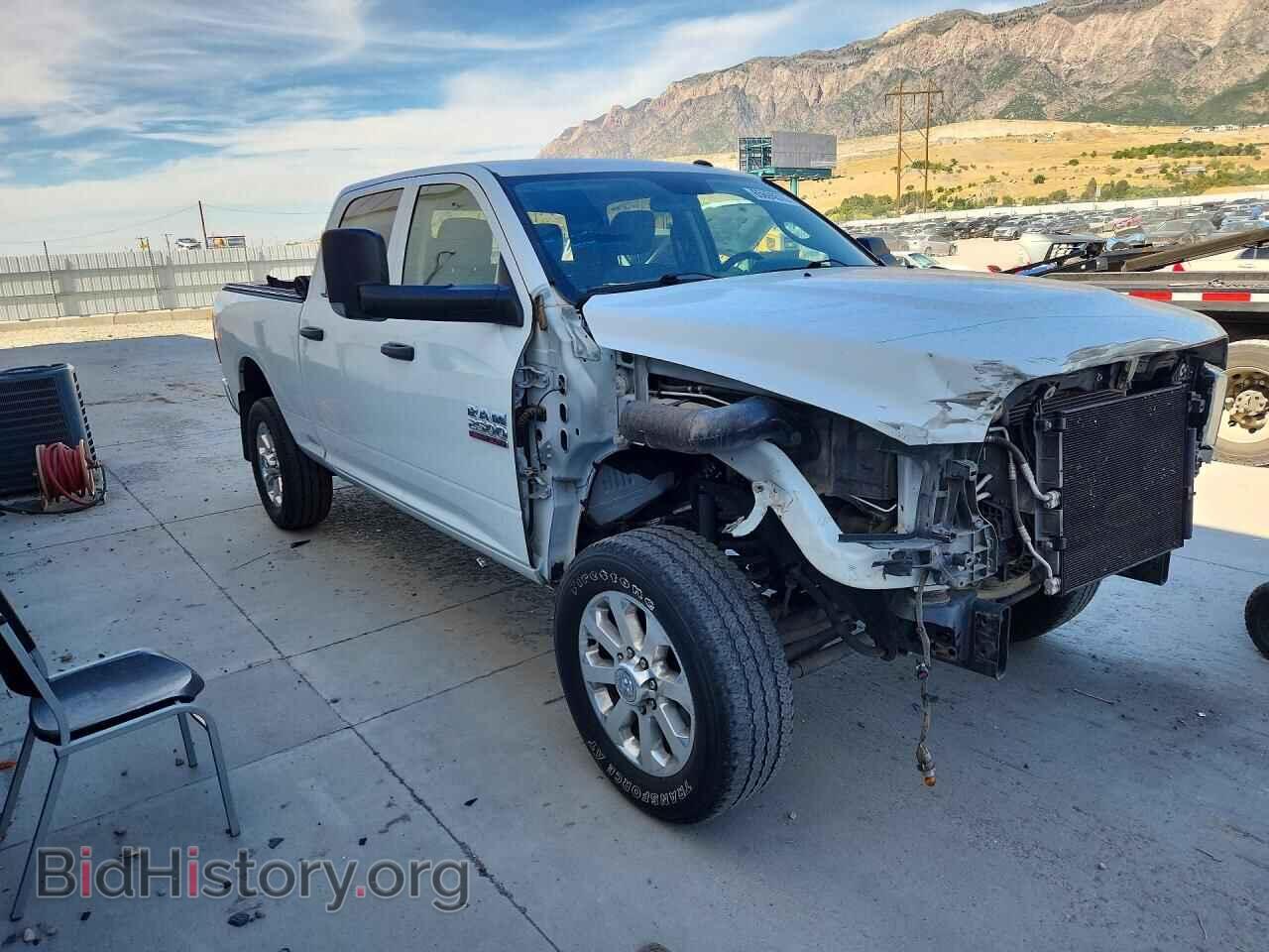 2018 RAM 2500 - VIN: 3C6UR5CL7JG257445 - Photo 4