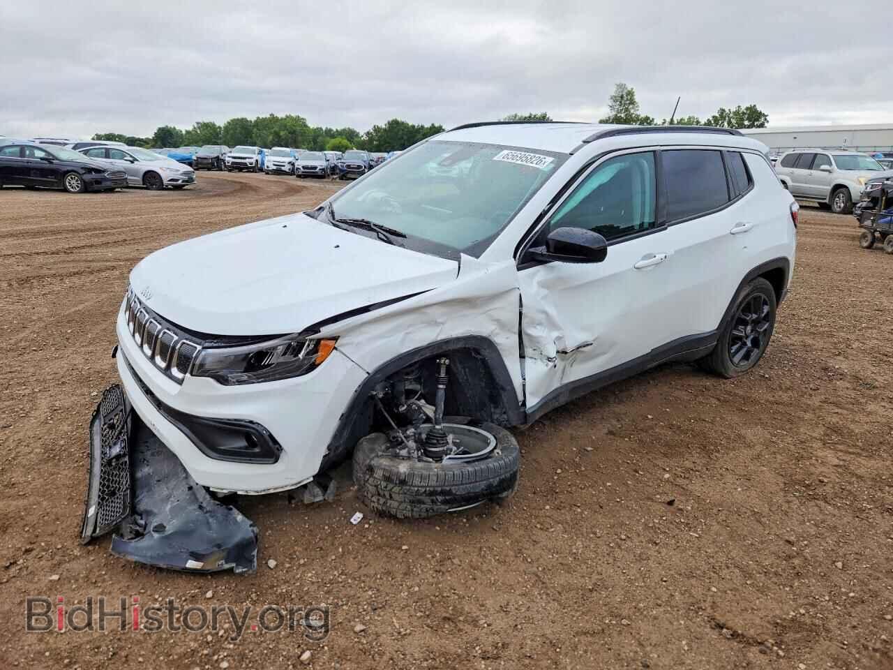 Photo 3C4NJDFB8NT176100 - JEEP COMPASS 2022