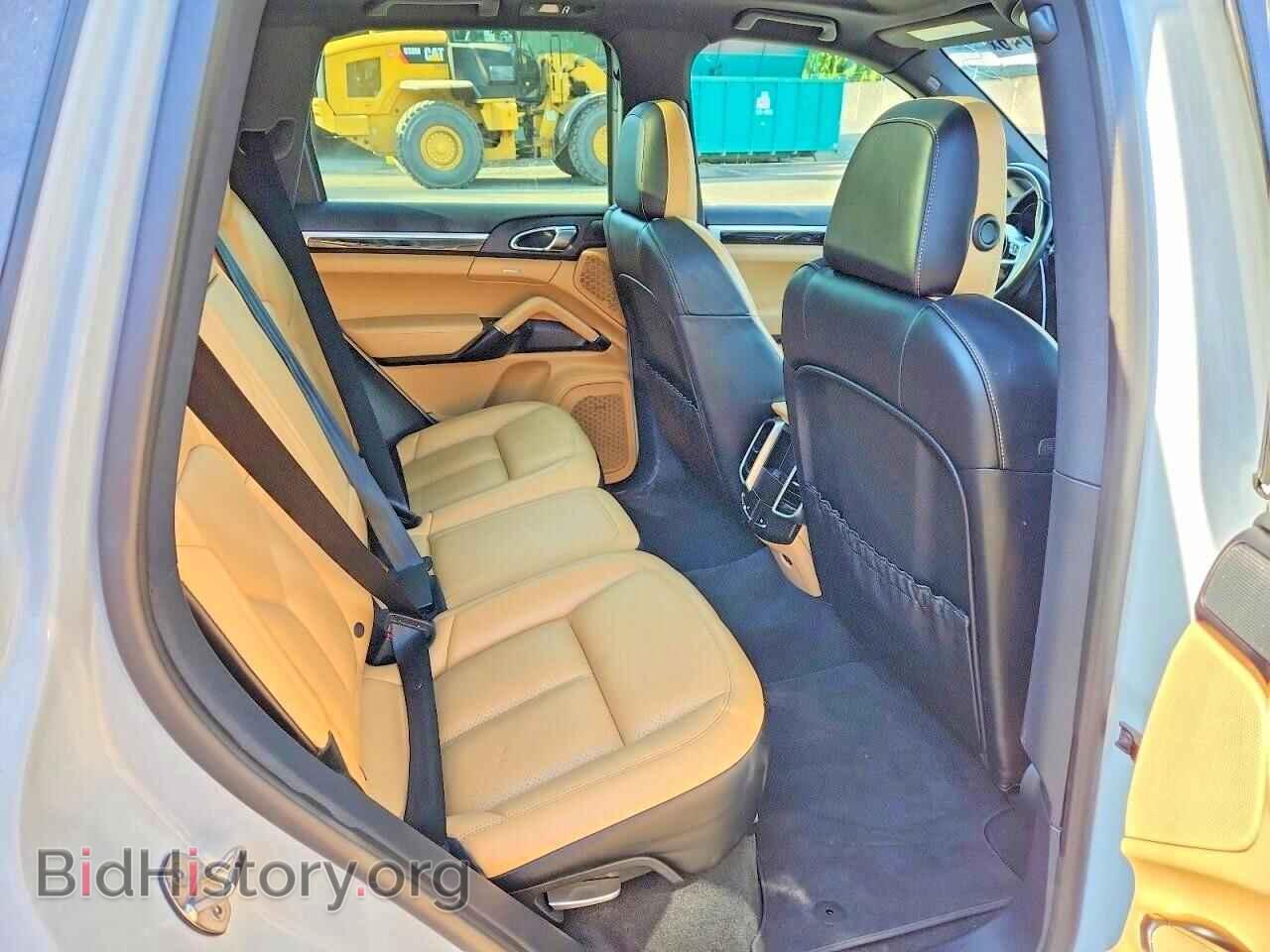 2017 PORSCHE CAYENNE - VIN: WP1AA2A24HKA89003 - Photo 11