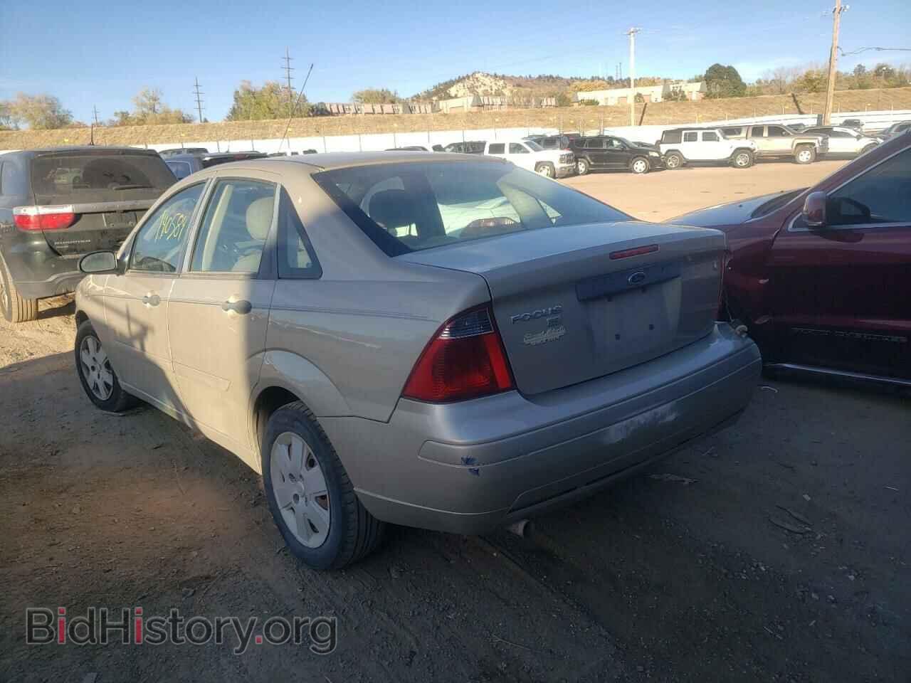 2007 FORD FOCUS - VIN: 1FAHP34N47W338262 - Фото 3