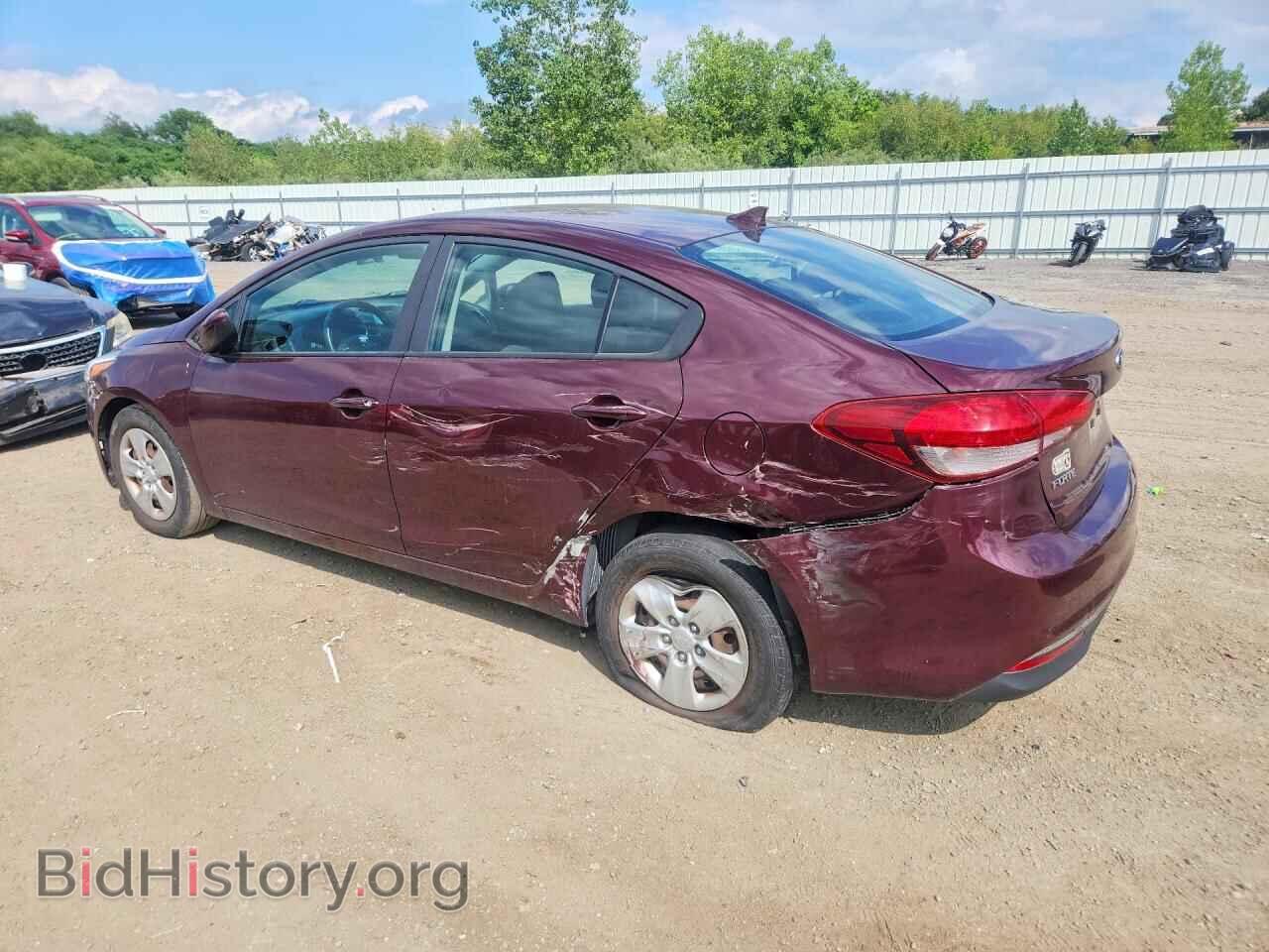 2017 KIA FORTE - VIN: 3KPFK4A70HE101405 - Photo 2