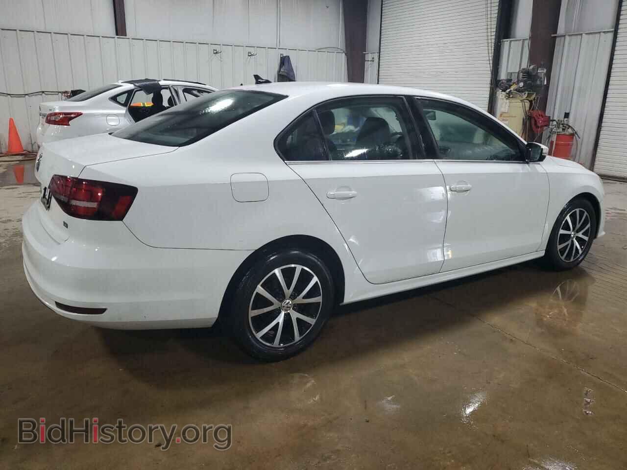 2017 VOLKSWAGEN JETTA - VIN: 3VWDB7AJ5HM393494 - Фото 3