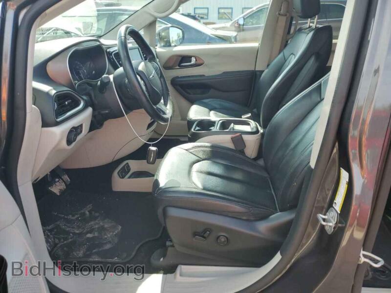 2019 Chrysler PACIFICA (VIN 2C4RC1BG4KR731974) — photo 7 of 12