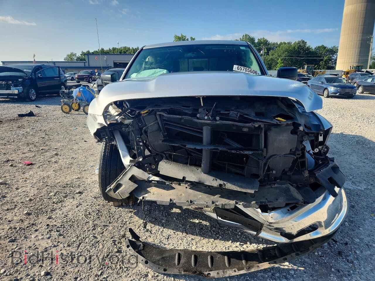 2017 RAM 1500 - VIN: 1C6RR7TT2HS655750 - Photo 5