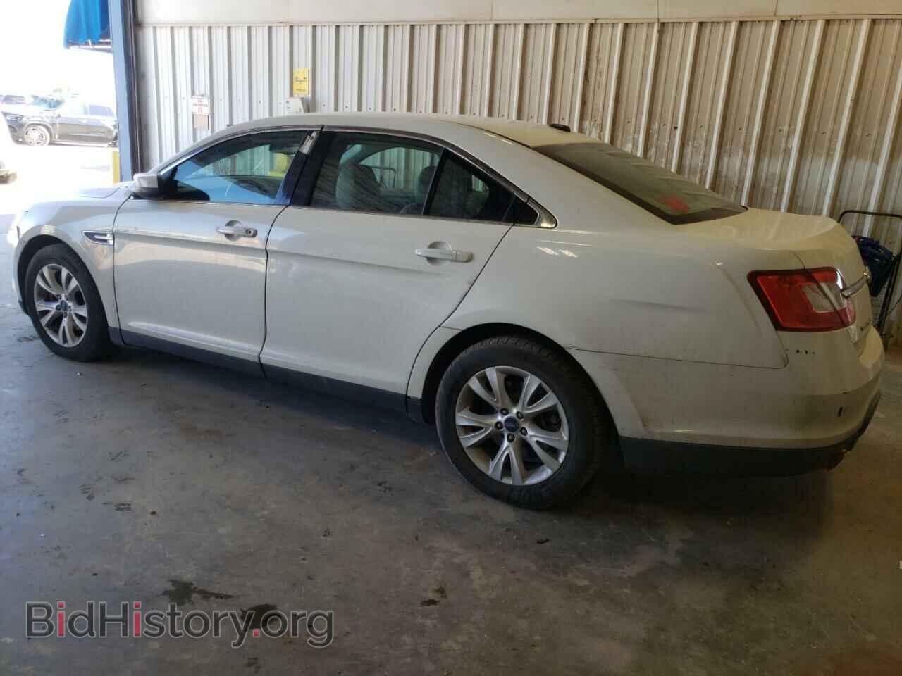 2011 FORD TAURUS - VIN: 1FAHP2EW2BG180864 - Photo 2