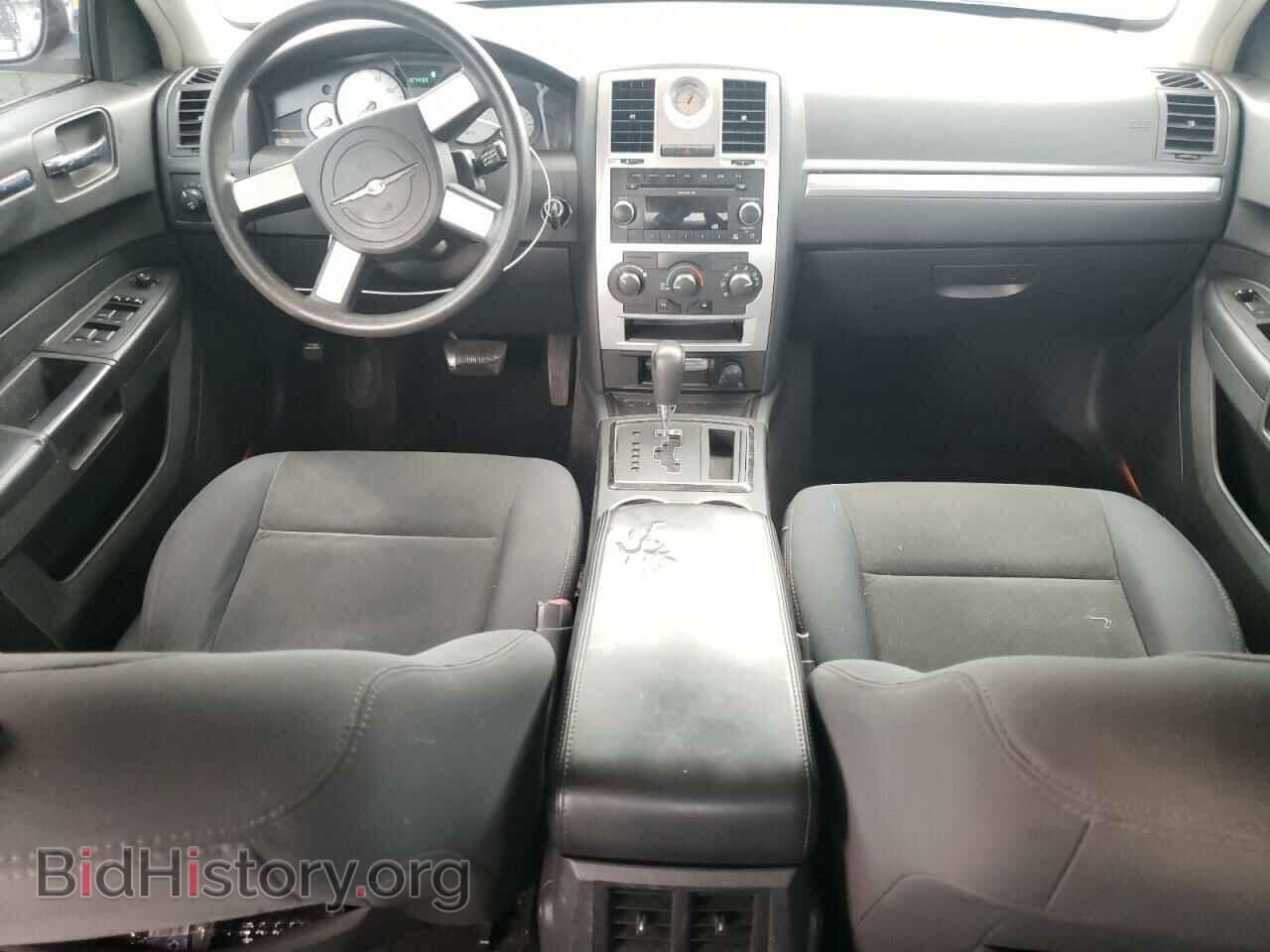 2010 CHRYSLER 300 - VIN: 2C3CA4CDXAH142938 - Фото 5
