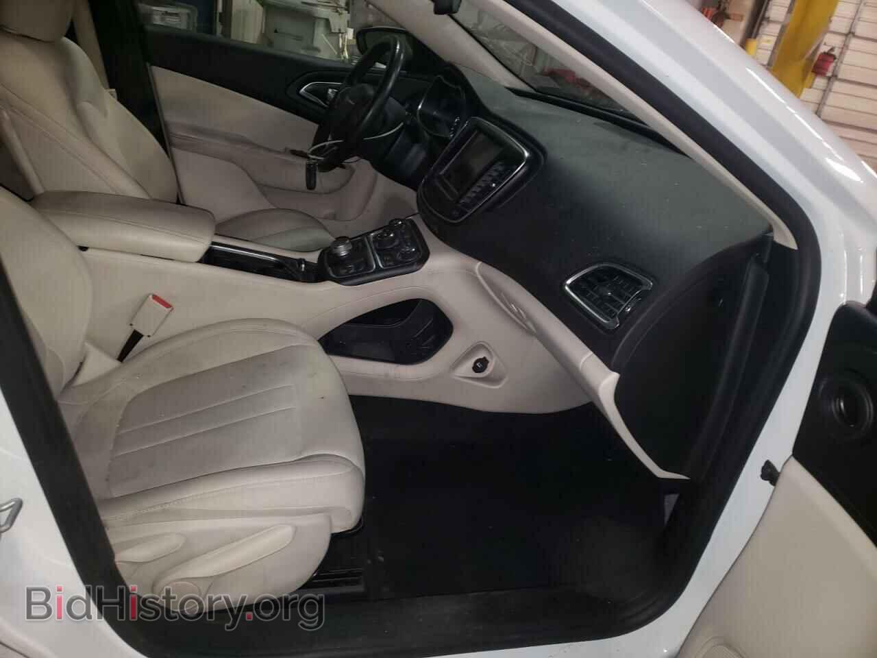 2016 CHRYSLER 200 - VIN: 1C3CCCAB3GN116512 - Фото 5