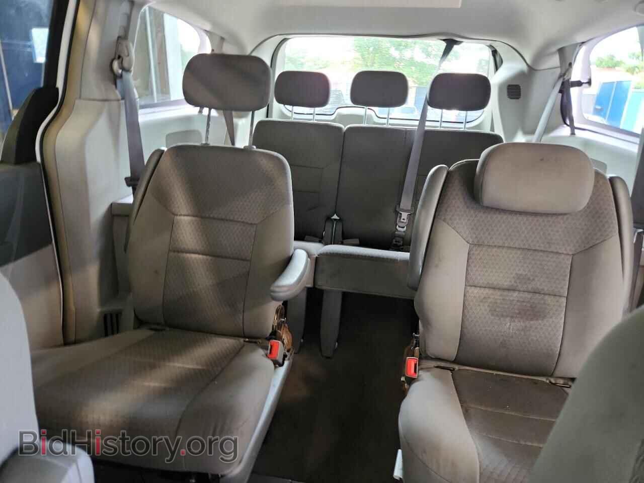 2008 CHRYSLER MINIVAN - VIN: 2A8HR54P08R636909 - Фото 10
