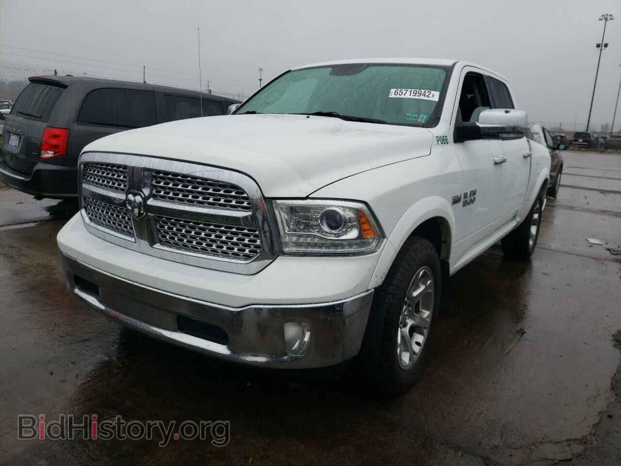 2017 RAM 1500 - VIN: 1C6RR7NT2HS589133 - Фото 2