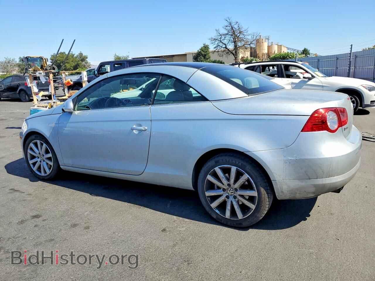 2008 VOLKSWAGEN EOS - VIN: WVWBA71F58V030479 - Фото 2