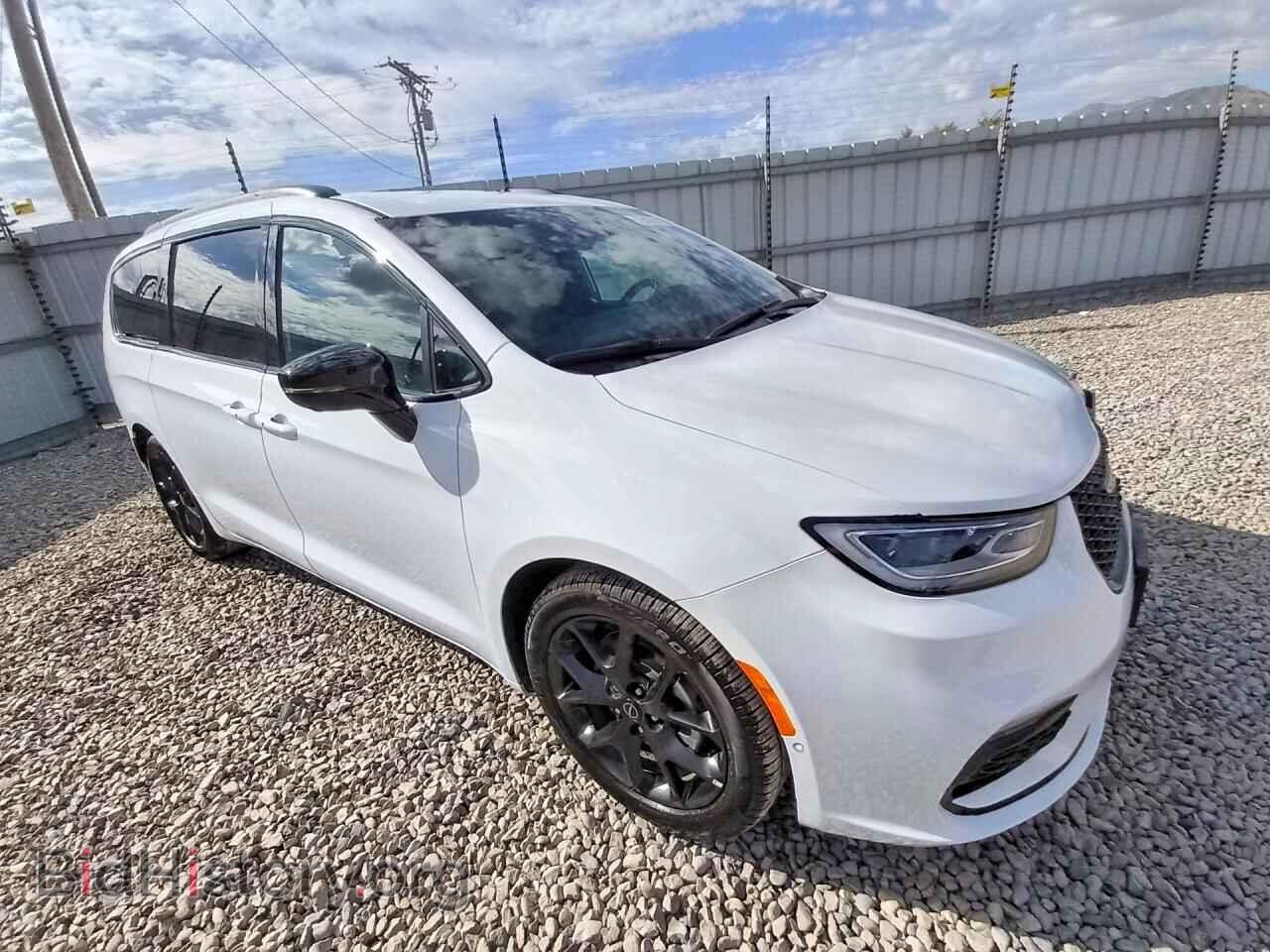 2026 CHRYSLER PACIFICA - VIN: 2C4RC1BG3TR280571 - Photo 4