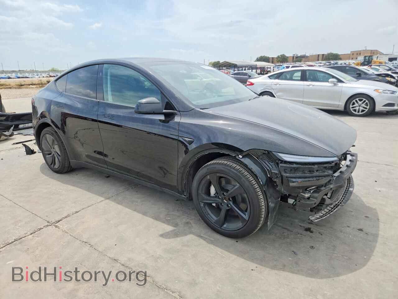 2026 TESLA MODEL Y - VIN: 7SAYGDEE6TA394877 - Photo 4