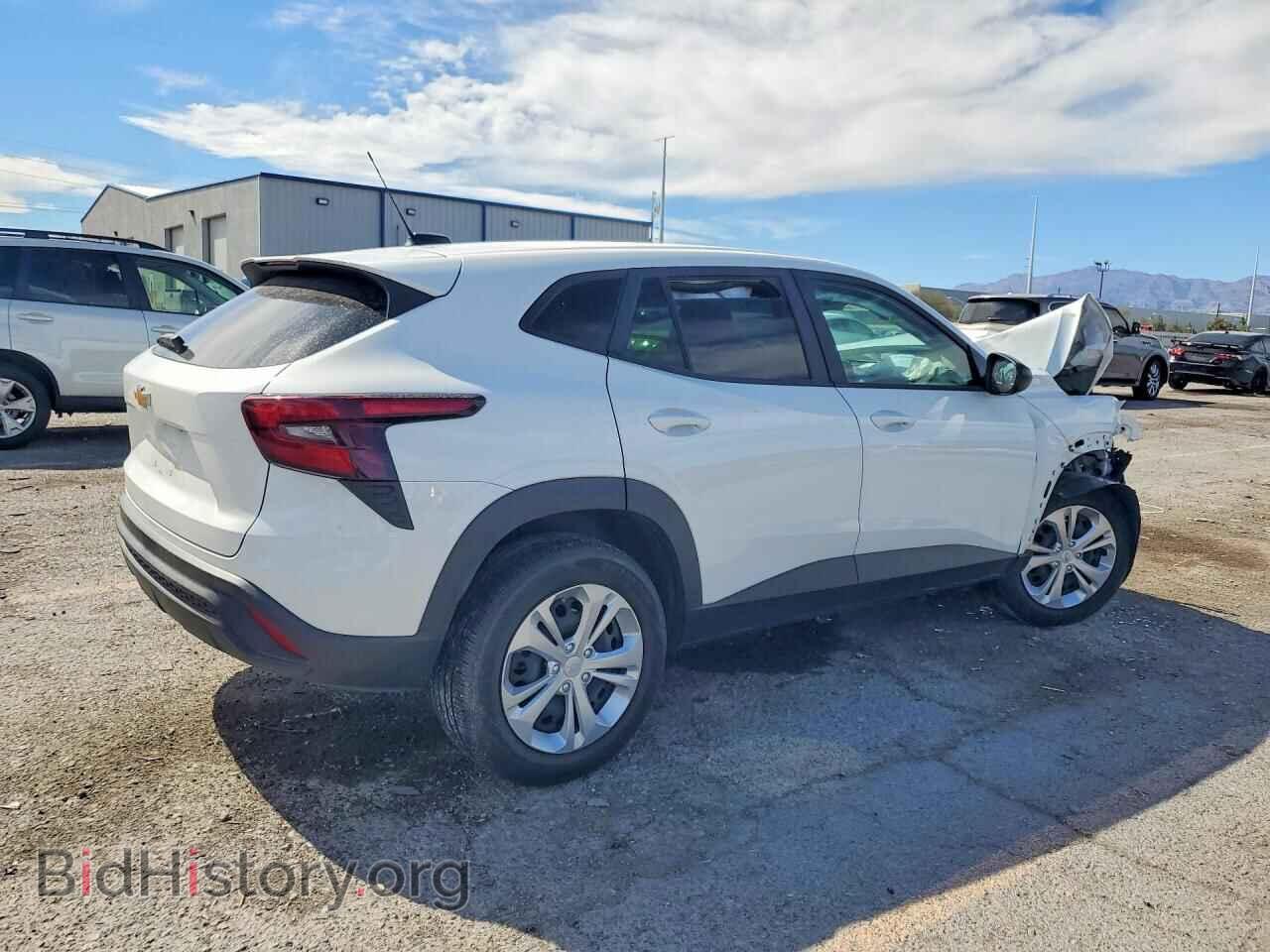 2024 CHEVROLET TRAX - VIN: KL77LFE23RC142984 - Photo 3