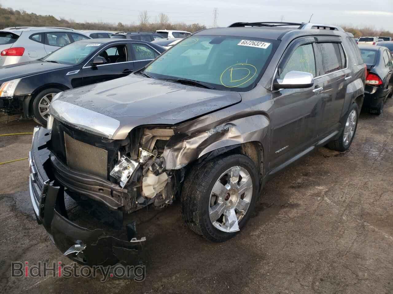 2011 GMC TERRAIN - VIN: 2CTFLXE57B6224878 - Photo 2