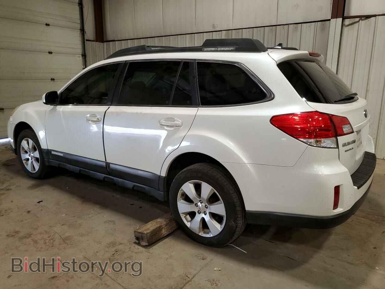 2011 SUBARU OUTBACK - VIN: 4S4BRBLC8B3412809 - Фото 2