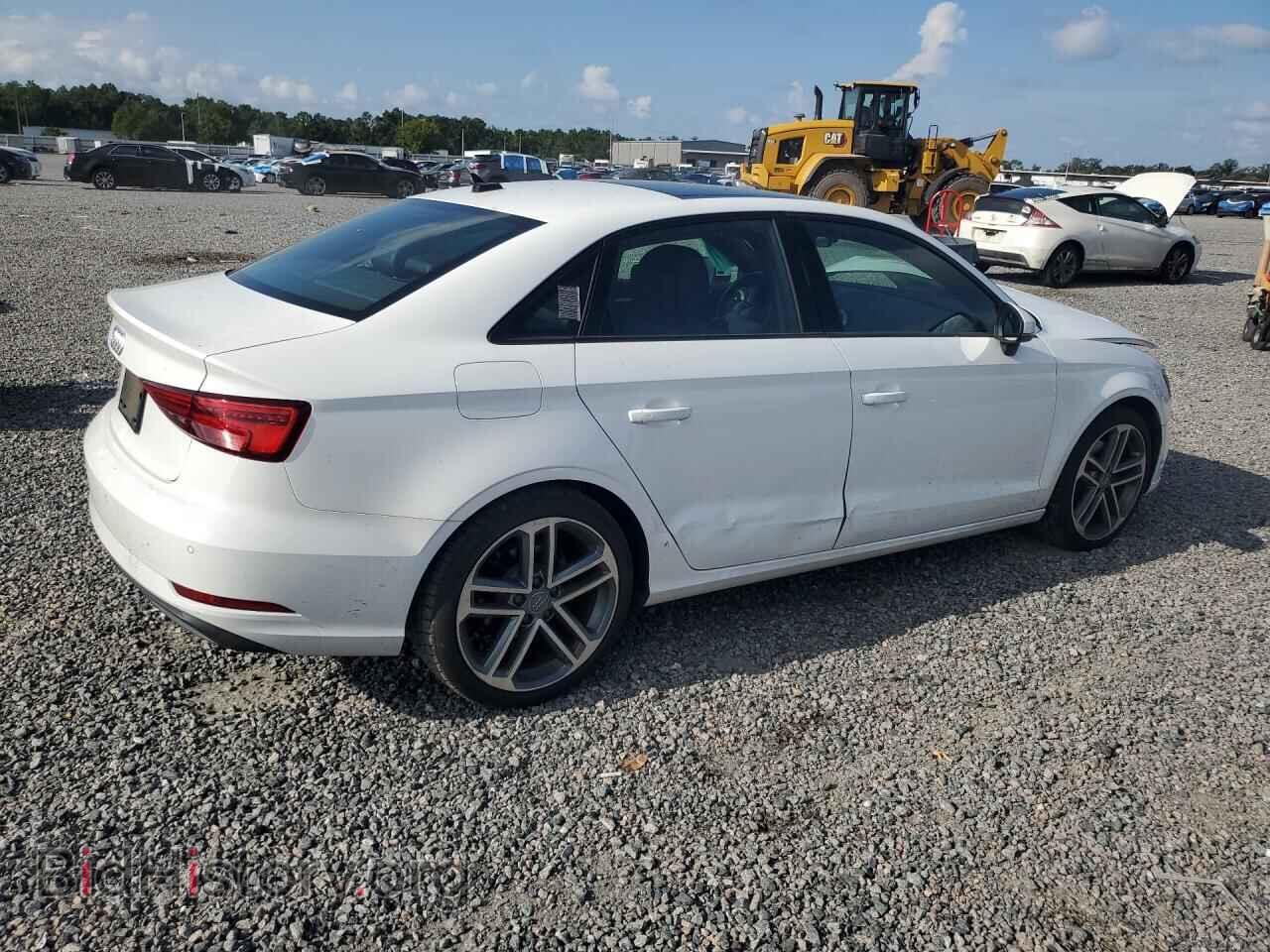 2020 AUDI A3 - VIN: WAUAUGFF1LA055923 - Photo 3
