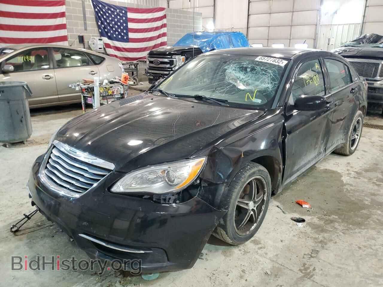 2013 CHRYSLER 200 - VIN: 1C3CCBAB7DN647430 - Фото 2