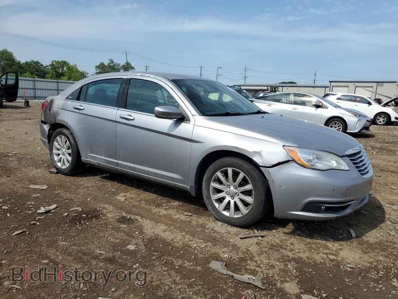 2014 CHRYSLER 200 - VIN: 1C3CCBBB4EN100597 - Photo 4