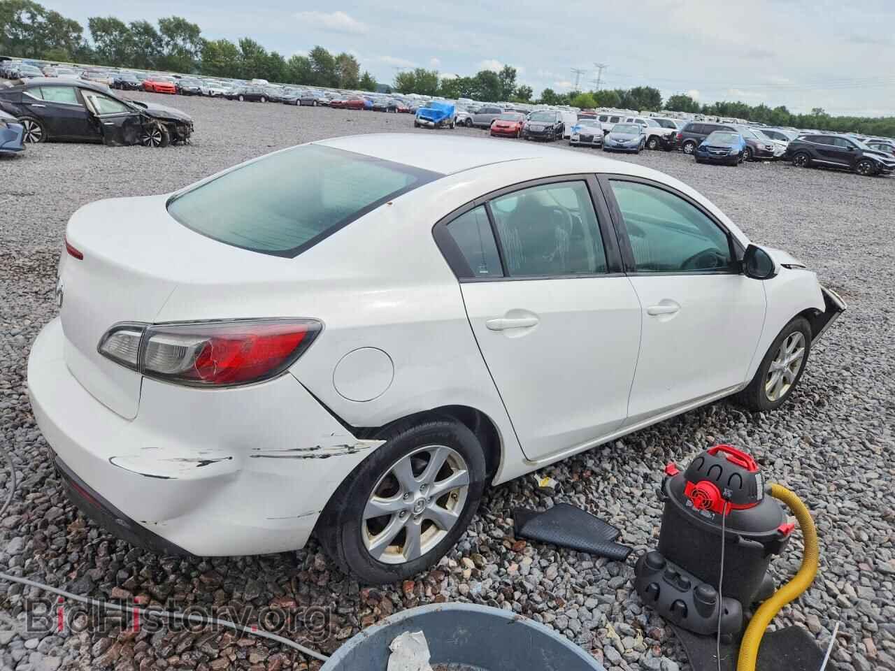 2010 MAZDA 3 - VIN: JM1BL1SF3A1323557 - Фото 3