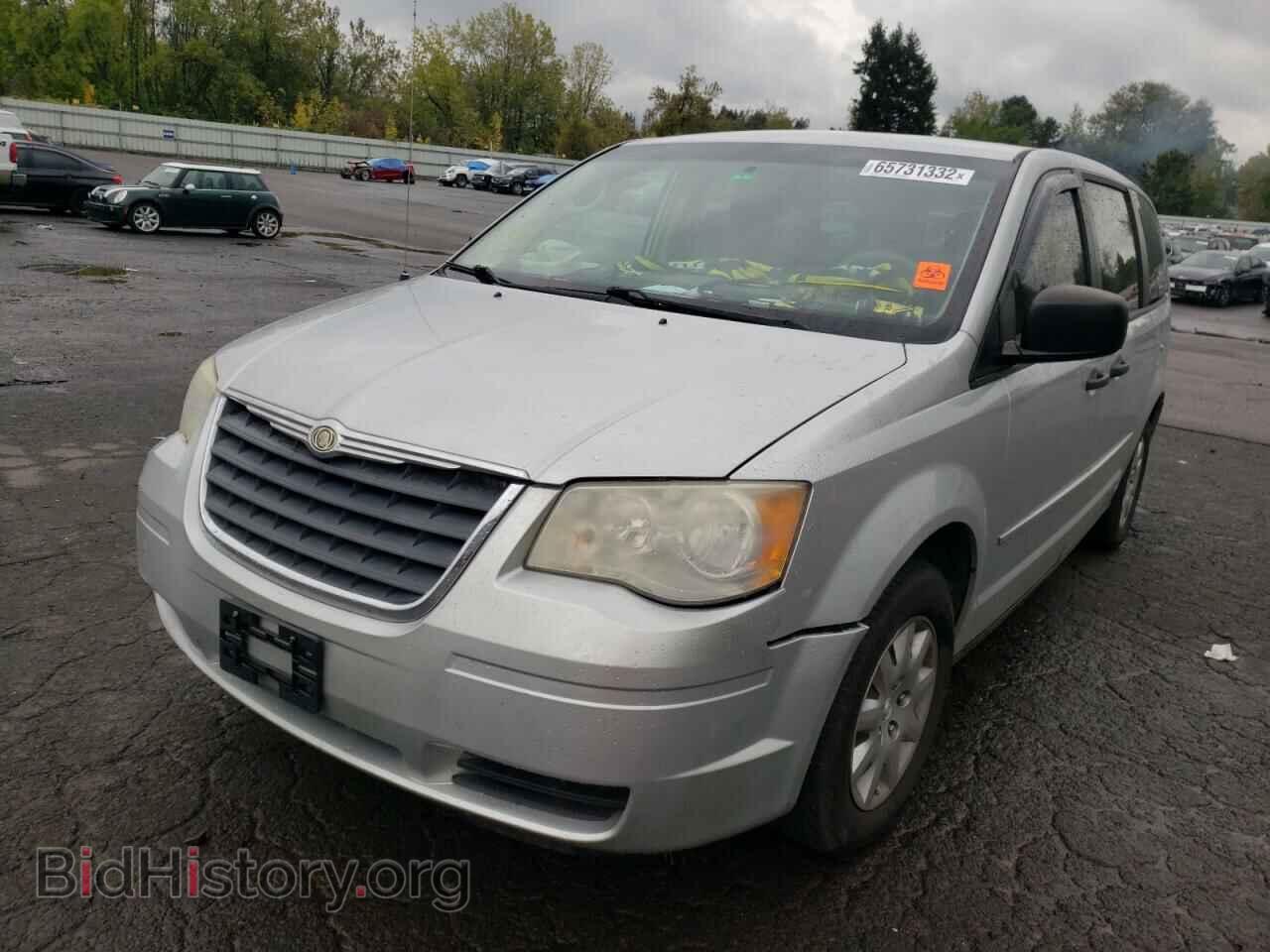 2008 CHRYSLER MINIVAN - VIN: 2A8HR44H98R831779 - Photo 2